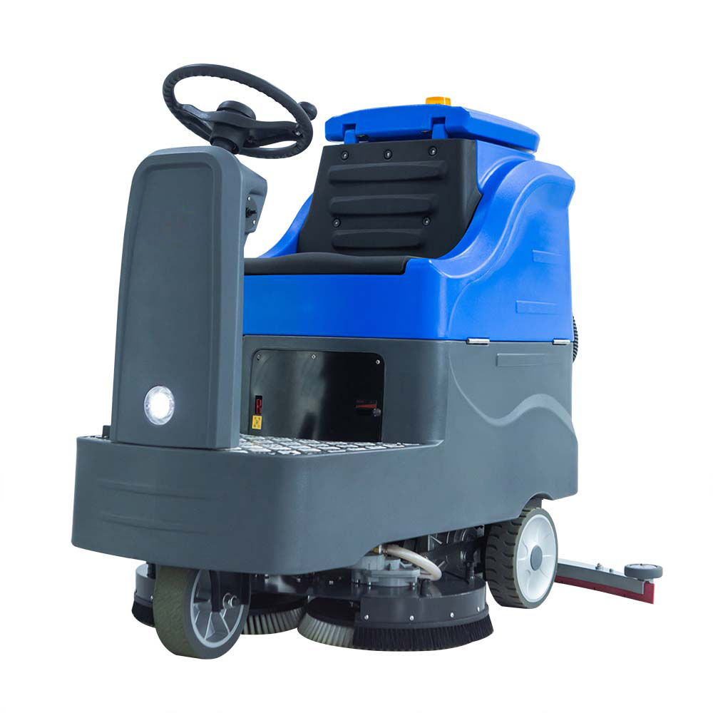 COMP X-90 • Aufsitz-Bodenscheuermaschine