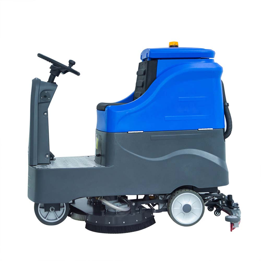 COMP X-90 • Aufsitz-Bodenscheuermaschine