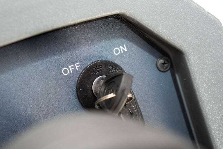 COMP K-125 • Aufsitz-Kehrmaschine